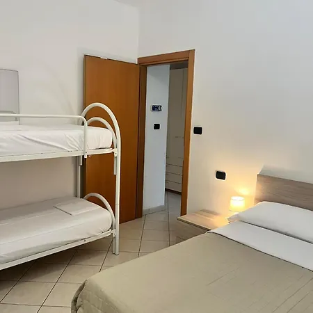 Mare Piano Terra Con Terrazzino San Benedetto del Tronto