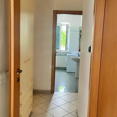 Mare Piano Terra Con Terrazzino