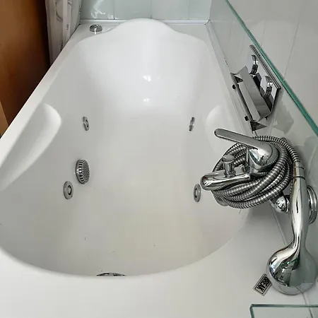 Mare Piano Terra Con Terrazzino