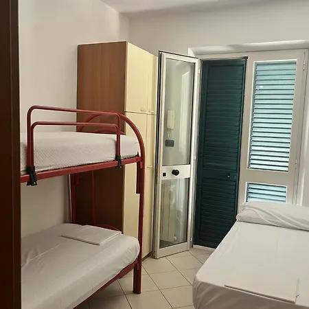 Mare Piano Terra Con Terrazzino Holiday home *