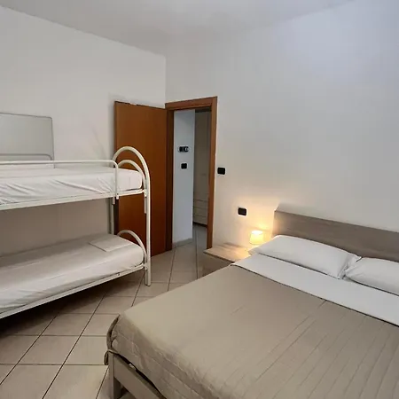 Holiday home Mare Piano Terra Con Terrazzino San Benedetto del Tronto