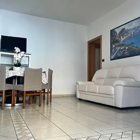 Mare Piano Terra Con Terrazzino *