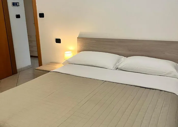 Mare Piano Terra Con Terrazzino * San Benedetto del Tronto