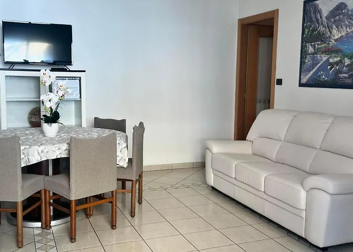 Mare Piano Terra Con Terrazzino * San Benedetto del Tronto