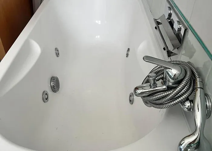 Mare Piano Terra Con Terrazzino